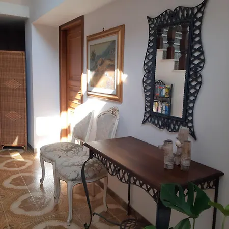 La Maison Verte 3* Formia